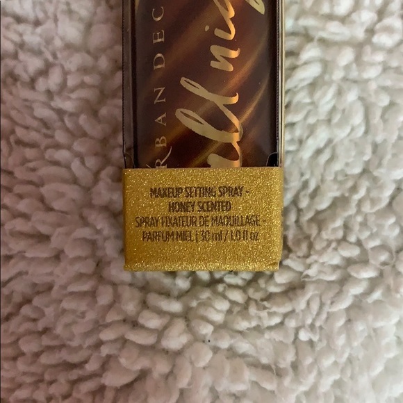 Urban Decay honey setting spray - Picture 2 of 5